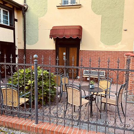 Apartment Gruener Fuerst Mit Sitzecke Im Innenhof & Naehe Park & Erdgeschoss Бад-Мускау Екстер'єр фото