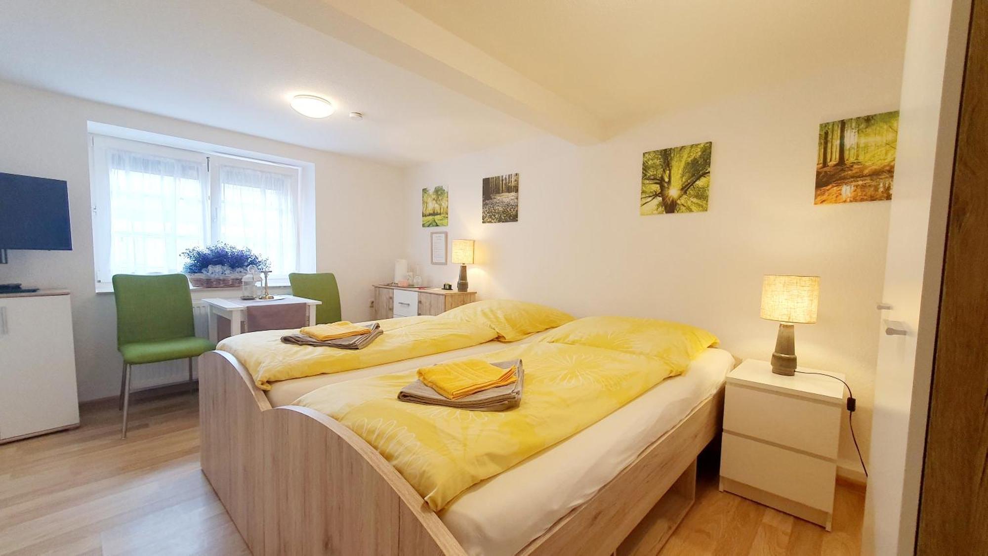 Apartment Gruener Fuerst Mit Sitzecke Im Innenhof & Naehe Park & Erdgeschoss Бад-Мускау Екстер'єр фото